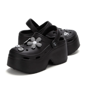 Aesthetic Platform Crocs: Y2K Coquette Style Footwear for Trendy Looks