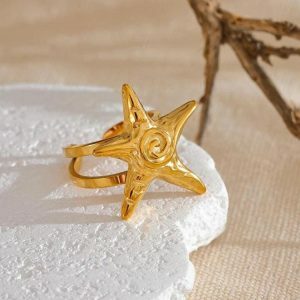 Gold Starfish Ring - Y2K Aesthetic Jewelry for Coquette & Soft Styles