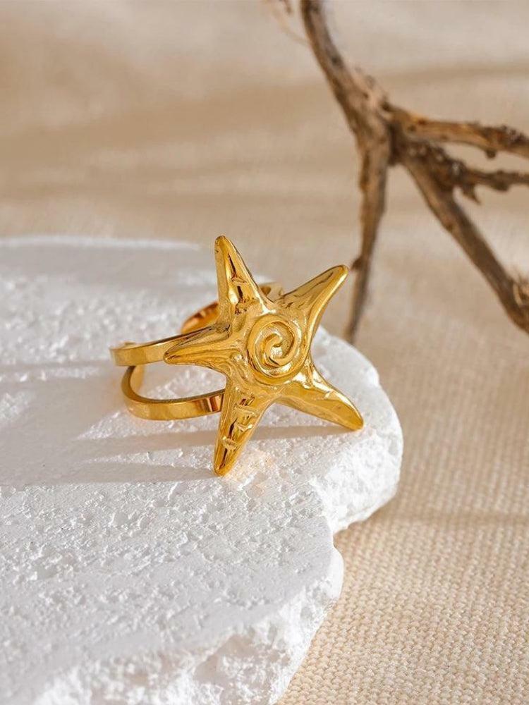 Gold Starfish Ring - Y2K Aesthetic Jewelry for Coquette & Soft Styles