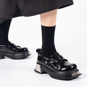 Metal Accents Goth Shoes: Y2K Aesthetic Footwear for Unique Styles