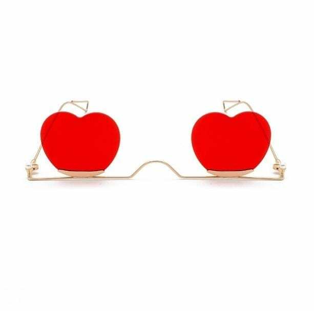 Retro Heart Sunglasses: Y2K Aesthetic Accessory for Coquette Style