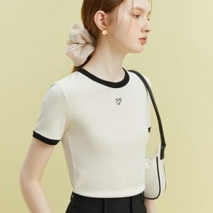 Soft Girl Minimal Heart Tee - Y2K Aesthetic Clothing for Trendy Outfits