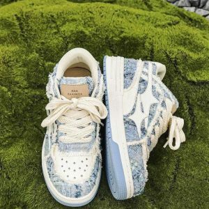 Star Patch Sneakers: Y2K Aesthetic Footwear for Trendy Outfits