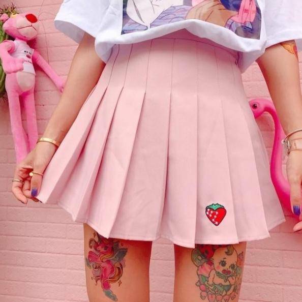 Strawberry Milk Skirt: Y2K Coquette Aesthetic for Trendy Outfits