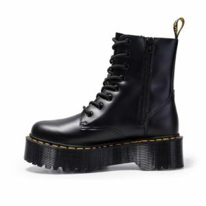 Trendy Aesthetic Chunky Boots for Y2K, Coquette, and Goth Styles