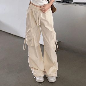 Trendy Y2K Cargo Pants: Aesthetic Styles for Coquette & Goth Looks