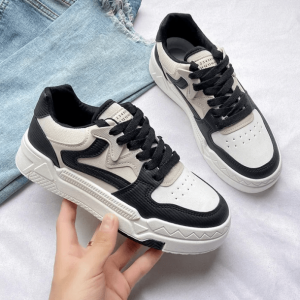 Trendy Y2K Coquette Aesthetic Sneakers for Unique Outfit Styles