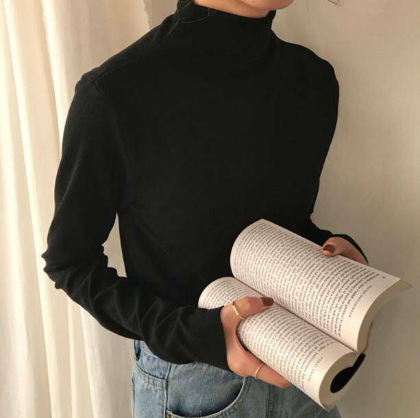 Trendy Y2K Coquette Turtleneck: Aesthetic Style for Every Occasion