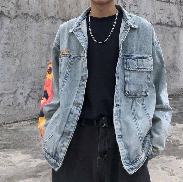 Trendy Y2K Denim Jacket with Aesthetic Styles for Unique Outfits