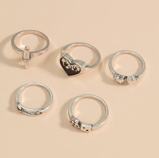 Y2K Grunge Rings Set - Aesthetic Jewelry for Coquette & Goth Styles