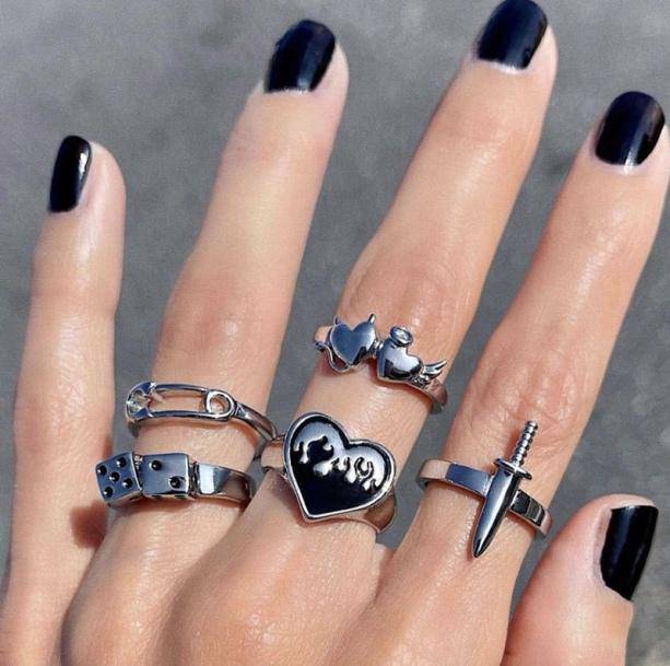 Y2K Grunge Rings Set - Aesthetic Jewelry for Coquette & Goth Styles